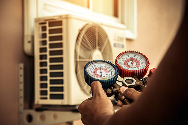 Professional Hvac Installation technician working in Walton, IN